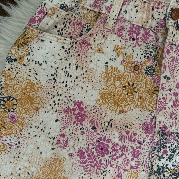 Anthro Pilcro high waist shorts in printed denim Scrunchie style Size Medium - Picture 6 of 16